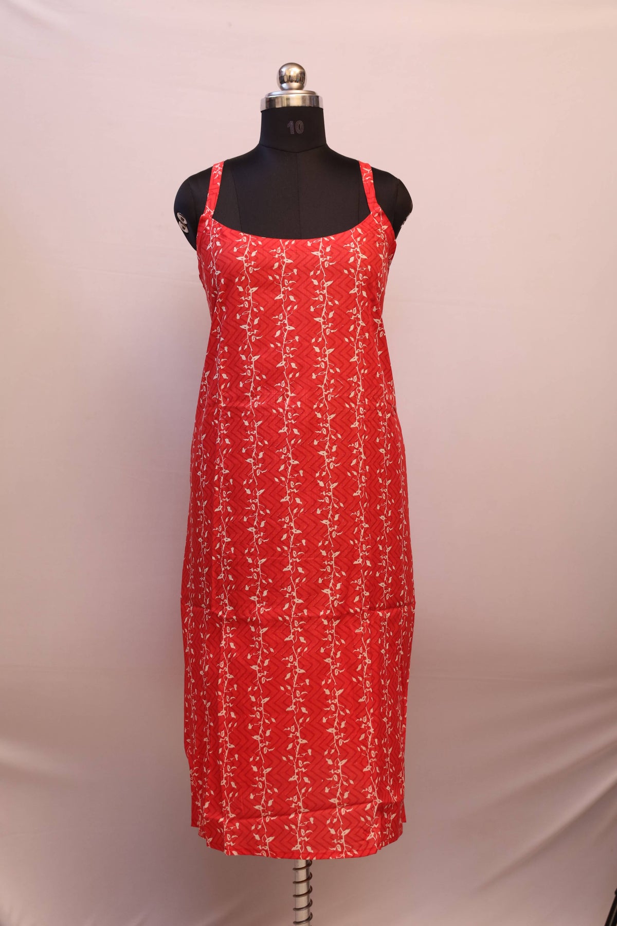 Scarlet Vine Spaghetti Kurti